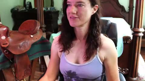 Snapshot of thornbury_rose chatting on 06/24/26, 05:12 ThornburyRose online show from 06/24/26, 05:12