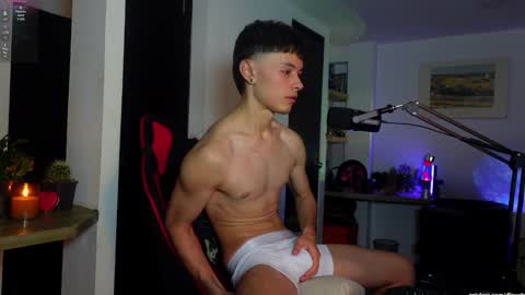   L e a n d e r   25OFF ON MY OF online show from 02/27/26, 02:22