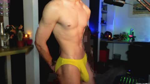   L e a n d e r   25OFF ON MY OF online show from 04/02/26, 02:58