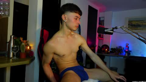   L e a n d e r   25OFF ON MY OF online show from 04/04/26, 02:21