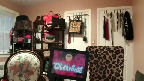Snapshot of thottygodmother chatting on 05/24/26, 12:04 ThottyGodmother online show from 05/24/26, 12:04