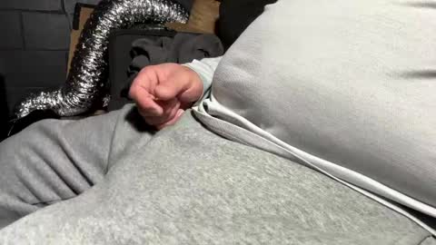 Snapshot of throattheballs chatting on 12/27/24, 05:20 throattheballs online show from 12/27/24, 05:20