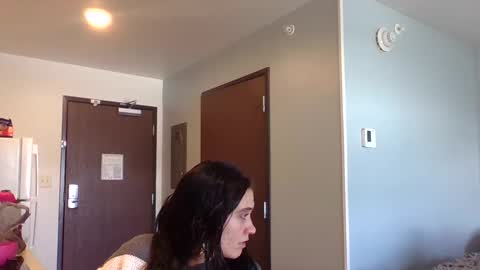 Snapshot of thsdikhitanglz chatting on 02/24/26, 03:43 thsdikhitanglz online show from 02/24/26, 03:43