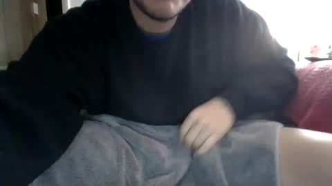 Snapshot of thssguy32 chatting on 01/29/25, 07:00 thssguy32 online show from 01/29/25, 07:00