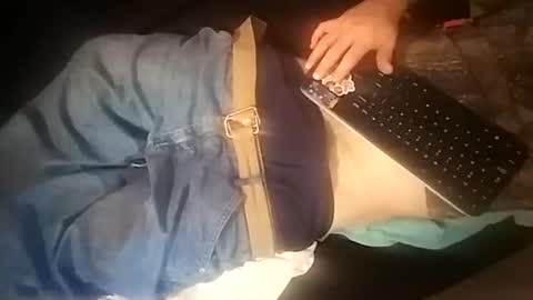 Snapshot of thunder8u42 chatting on 09/09/25, 07:02 thunder8u42 online show from 09/09/25, 07:02