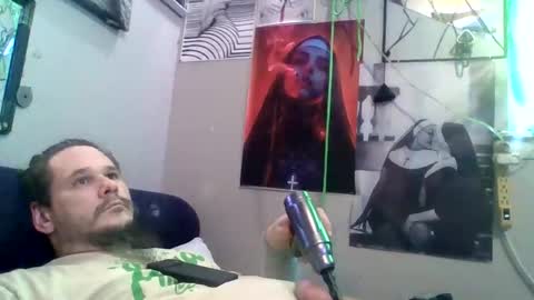 Snapshot of thunder8u42 chatting on 12/22/25, 10:51 thunder8u42 online show from 12/22/25, 10:51