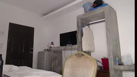 Snapshot of thybautsenses chatting on 09/20/25, 07:31 thybautsenses online show from 09/20/25, 07:31