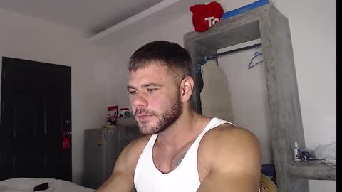 Snapshot of thybautsenses chatting on 09/29/25, 04:28 thybautsenses online show from 09/29/25, 04:28