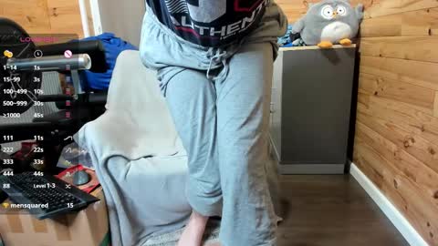 Snapshot of thyleo chatting on 03/11/26, 07:31 bigsshark online show from 03/11/26, 07:31