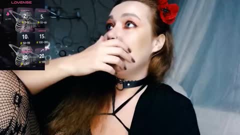 tiameow online show from 10/30/25, 08:09