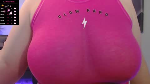 Tia Bella online show from 03/06/25, 01:27