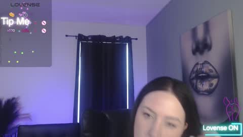 Tia Bella online show from 11/12/25, 07:57