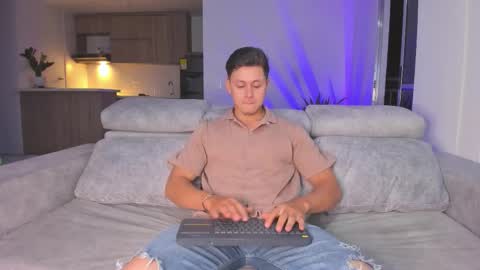 santiago online show from 01/16/26, 01:09