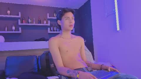 Snapshot of tian_sex chatting on 06/30/26, 07:48 online show from 06/30/26, 07:48