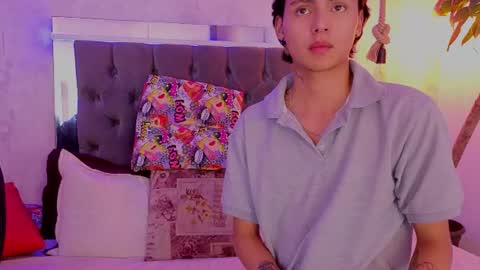 Snapshot of tian_sex chatting on 07/23/26, 01:58 online show from 07/23/26, 01:58