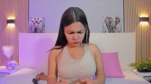 tianaglow4 online show from 02/26/26, 11:09