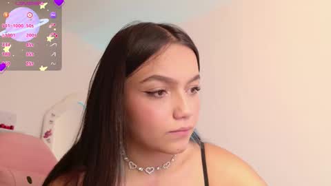 Tiana Le online show from 11/04/25, 08:08