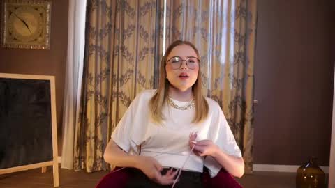 Jane online show from 04/01/26, 11:33