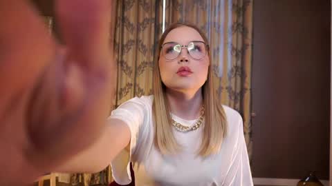 Jane online show from 04/01/26, 01:41