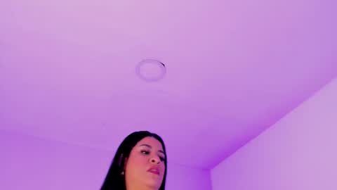 tiannagloww online show from 03/04/26, 07:20