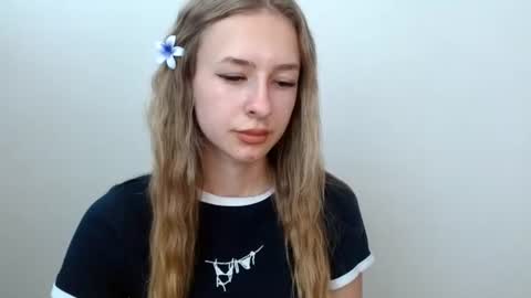 Tiara online show from 06/30/26, 12:06
