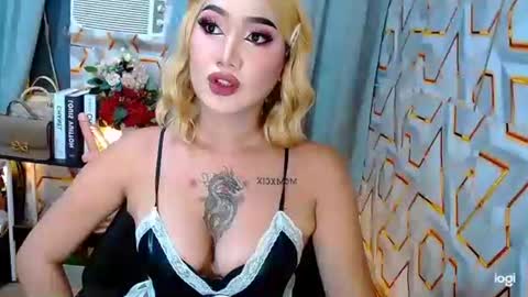 tiarrafoxs online show from 03/16/26, 08:18