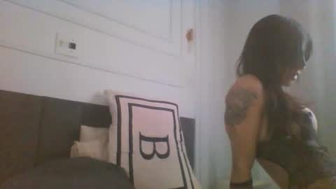 tiazinhabrasil online show from 04/22/26, 11:56