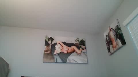 ticklemepink696969 online show from 01/19/25, 09:45