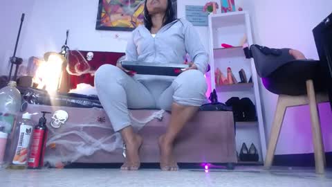 Tifanny Nails  online show from 10/21/25, 12:17