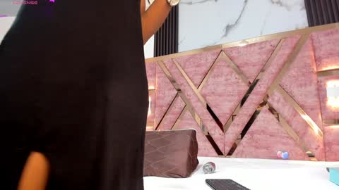 Tifanny online show from 01/29/25, 06:28