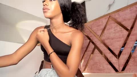 Tifanny online show from 09/19/25, 07:03