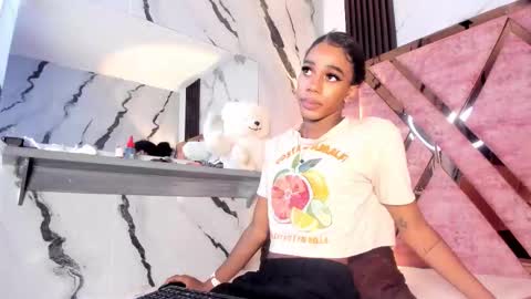 Tifanny online show from 02/03/26, 06:57