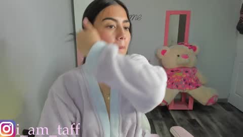 Snapshot of tifany_tay2 chatting on 02/09/25, 07:05 hey am julietha online show from 02/09/25, 07:05