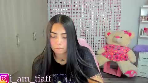 Snapshot of tifany_tay2 chatting on 07/01/26, 02:57 hey am julietha online show from 07/01/26, 02:57