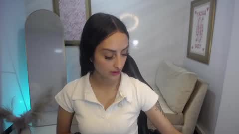 Snapshot of tifany_v chatting on 09/10/25, 09:04 Hi Stream 800 to 1400 online show from 09/10/25, 09:04