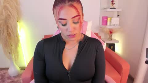 Tiffany online show from 02/04/26, 03:45