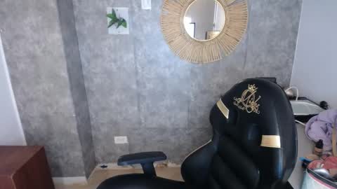 tiffany_1m online show from 12/26/24, 03:31