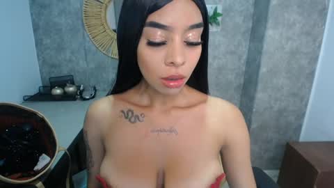 tiffany_1m online show from 01/10/25, 03:58