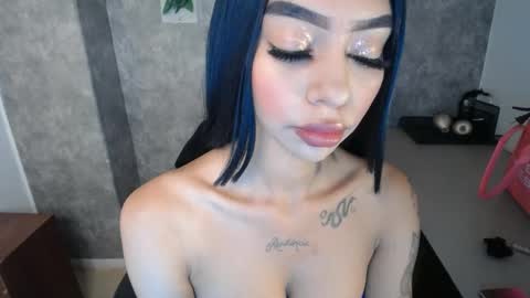 tiffany_1m online show from 01/16/25, 01:04