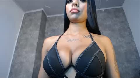 tiffany_1m online show from 01/22/25, 08:06