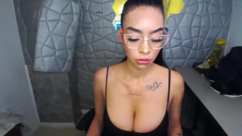 tiffany_1m online show from 03/07/25, 01:18