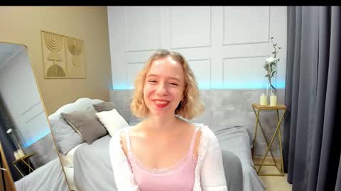 Tiffany online show from 12/01/25, 05:34