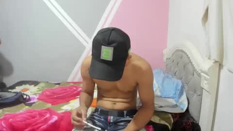 tiffany_and_leunam online show from 02/06/25, 02:22