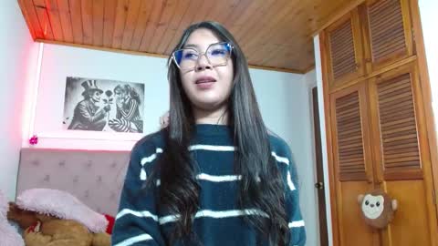 Tifanny online show from 10/26/25, 04:40