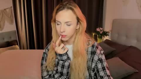 Tiffany online show from 04/15/26, 05:25