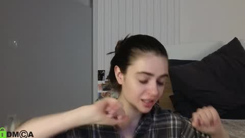 tiffany online show from 02/02/25, 09:23