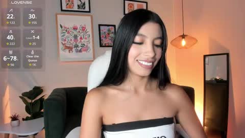 tiffany_low online show from 05/29/26, 04:27