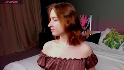 tiffany_roy online show from 12/26/24, 03:06