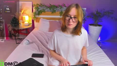 tiffany_roy online show from 01/09/25, 05:44