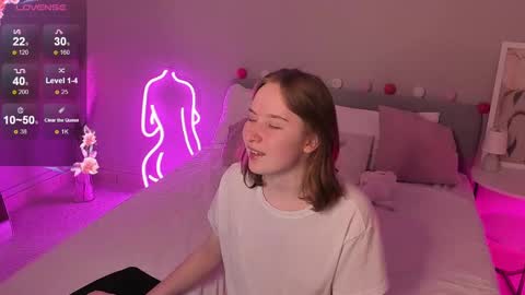 tiffany_roy online show from 01/26/25, 05:23